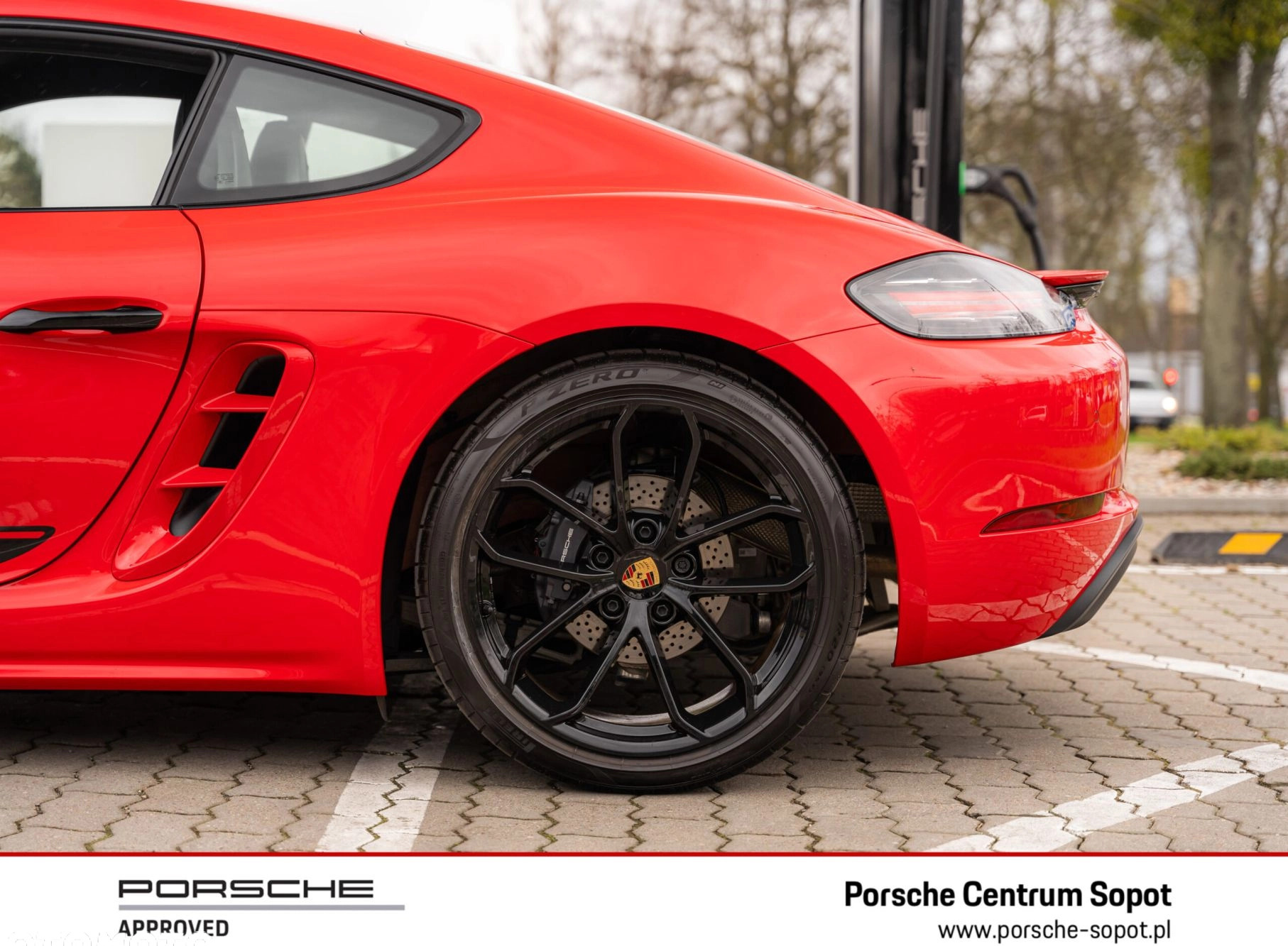 Porsche 718 Cayman cena 399718 przebieg: 3000, rok produkcji 2023 z Żukowo małe 781